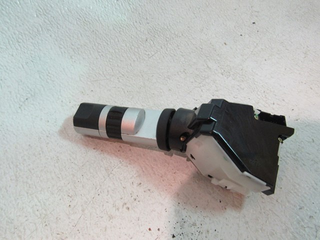 06 Nissan 350Z Column Switches R8051