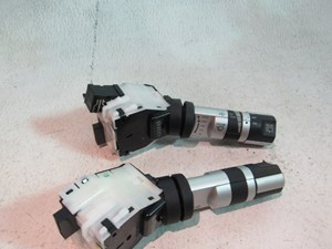 06 Nissan 350Z Column Switches R8051