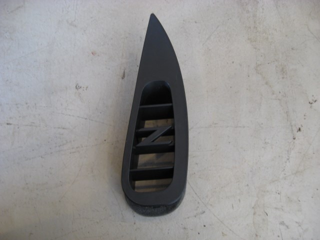 06 Nissan 350Z LH Driver Z Dash Vent  R8085