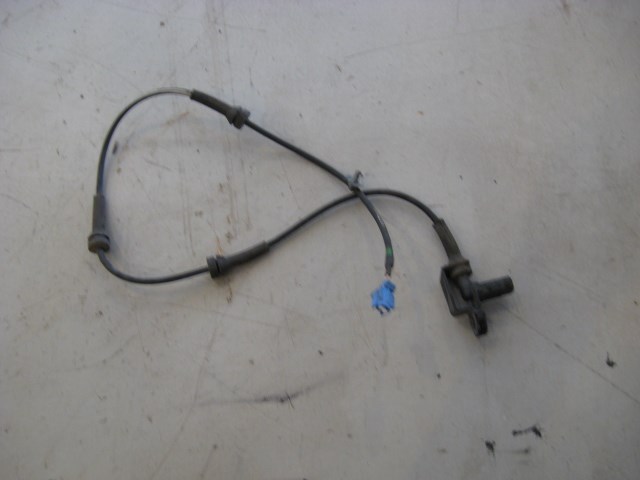 06 Nissan 350Z Front LH ABS Sensor  R8091