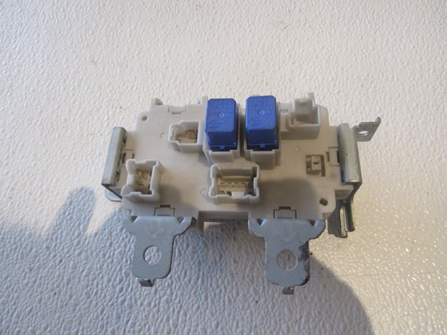 06 Nissan 350Z Interior Fuse Box  R8098