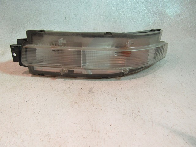 06 Nissan 350Z Rear RH Passenger Reverse Back Up Lamp  R8149