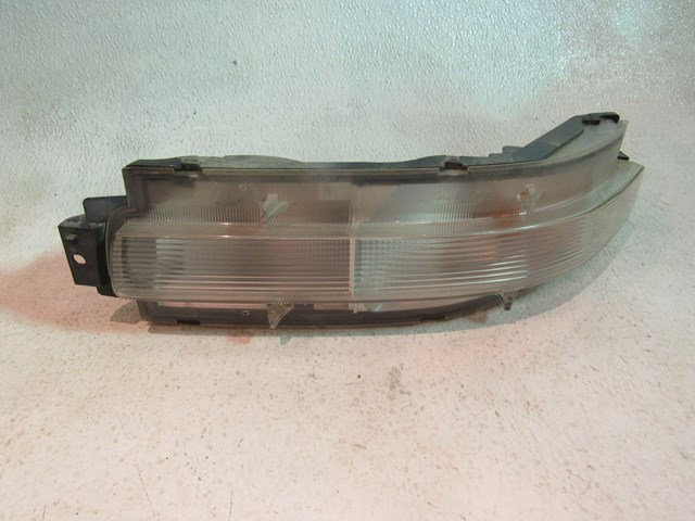 06 Nissan 350Z Rear RH Passenger Reverse Back Up Lamp  R8149
