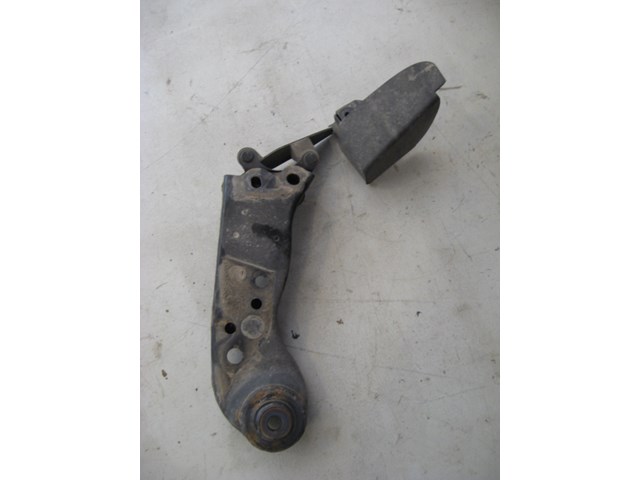 06 Nissan 350Z Rear RH Stay Arm Bracket  R8151