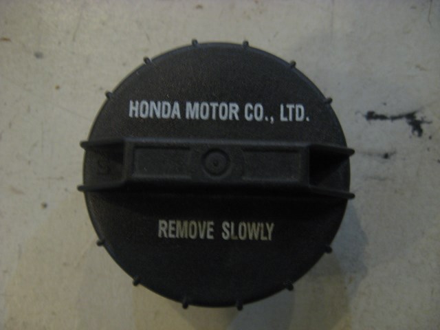 97 Honda PRELUDE SH Gas Cap  R8162