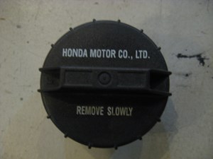 97 Honda PRELUDE SH Gas Cap  R8162