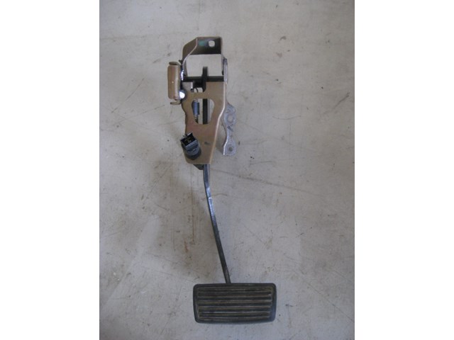 03 Acura RSX Brake Pedal  R8449