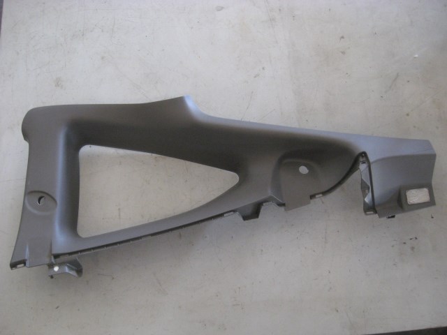 03 Acura RSX RH Passenger BC Pillar Trim Panel  R8563