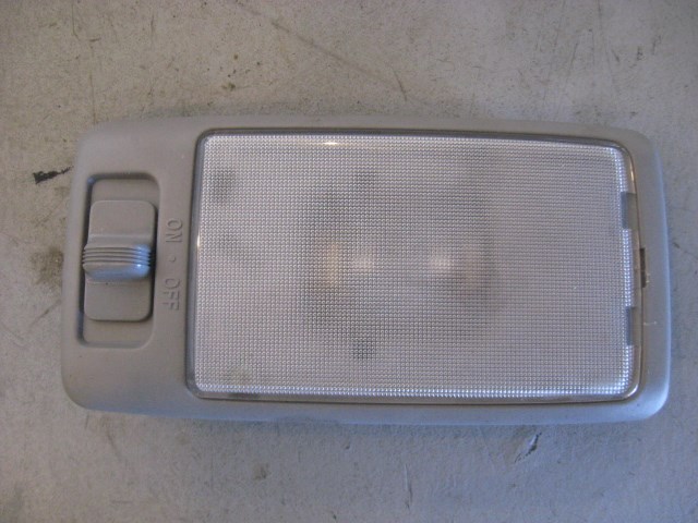 04 Subaru IMPREZA Dome Lamp  R8575