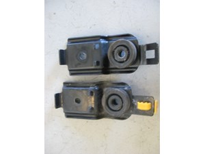 04 Subaru IMPREZA TS Radiator Brackets  R8595