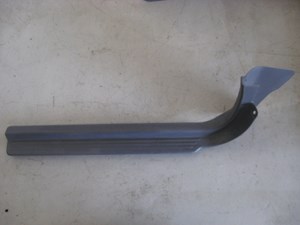 04 Subaru IMPREZA Front RH Door Sill Plate  R8632
