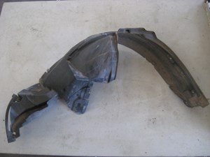 2004 Subaru IMPREZA Front RH Passenger Fender Liner  R8634