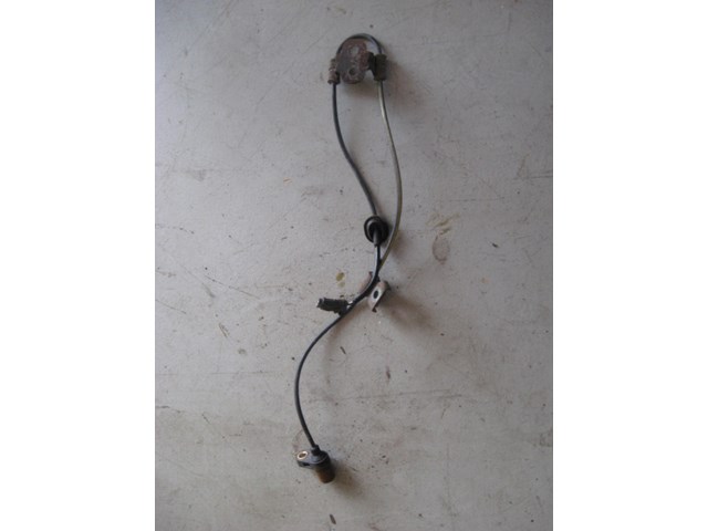 04 Subaru IMPREZA Front LH Driver ABS Sensor  R8646