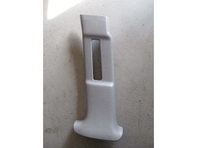 04 Subaru IMPREZA LH Driver B Pillar Trim Panel  R8654