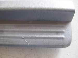 04 Subaru IMPREZA Front LH Driver Door Sill Plate  R8655