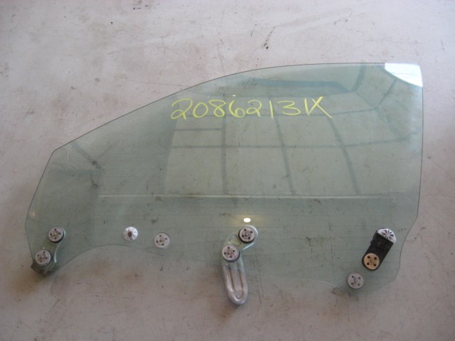 04 Subaru IMPREZA Front LH Driver Door Glass  R8672