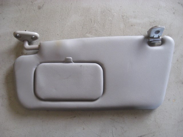 04 Subaru IMPREZA Front LH Driver Sun Visor  R8683