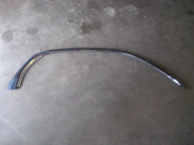 04 Subaru IMPREZA RH Top Door Moulding  R8687