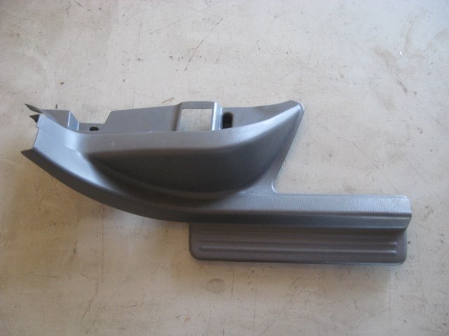 04 Subaru IMPREZA Rear RH Door Sill Plate  R8714