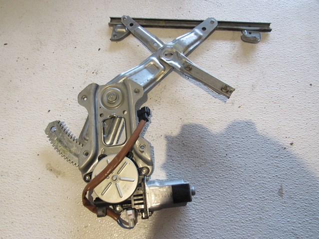 04 Subaru IMPREZA Rear LH Driver Window Motor  R8717