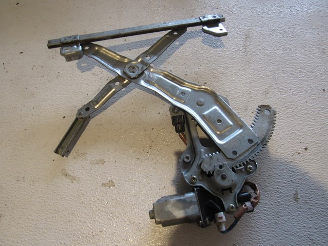 04 Subaru IMPREZA Rear LH Driver Window Motor  R8717