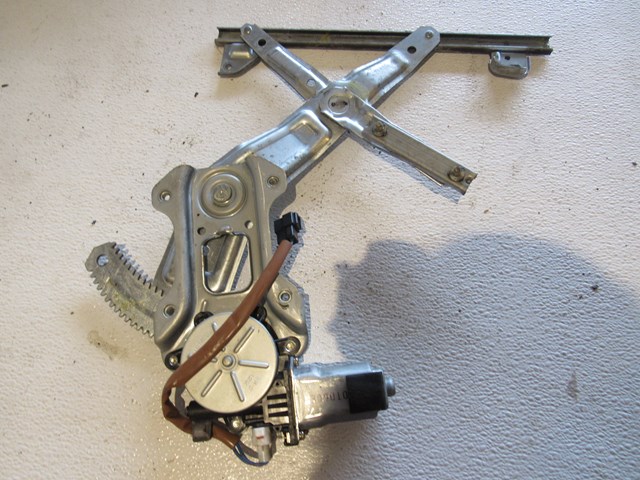 04 Subaru IMPREZA Rear LH Driver Window Motor  R8717