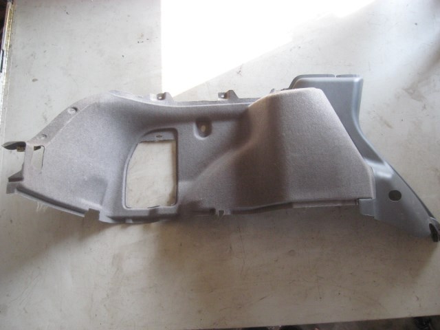 04 Subaru IMPREZA TS Rear LH Driver Hatch Trim  R8733
