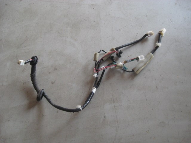 04 Subaru IMPREZA Rear RH Passenger Door Harness 81822FE080 R8737