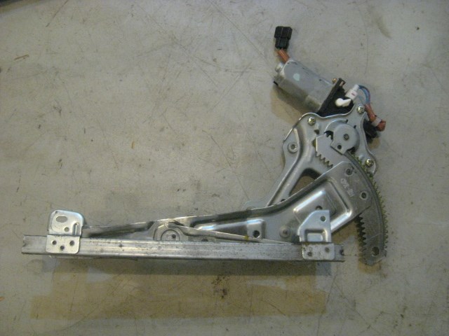 04 Subaru IMPREZA Rear RH Passenger Window Motor  R8747