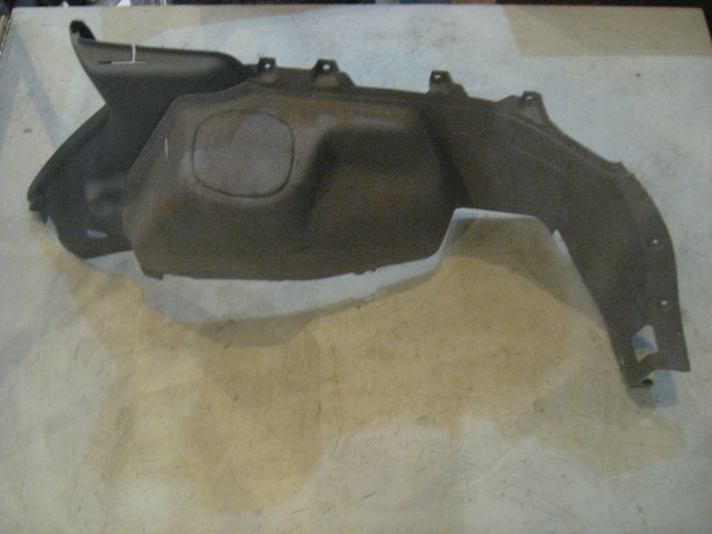 04 Subaru IMPREZA Rear RH Hatch Trim  R8750