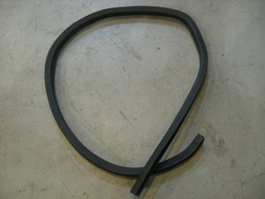 04 Subaru IMPREZA Rear RH Door Seal  R8753
