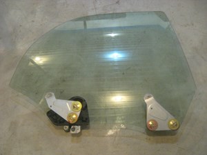 04 Subaru IMPREZA TS Rear RH Passenger Glass  R8754