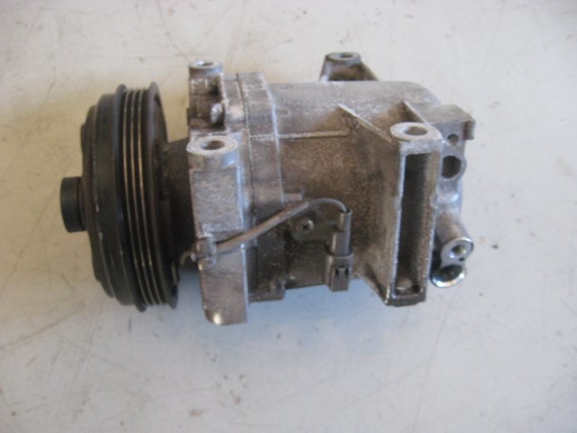 04 Subaru IMPREZA AC Compressor  R8808