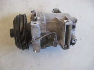 04 Subaru IMPREZA AC Compressor  R8808