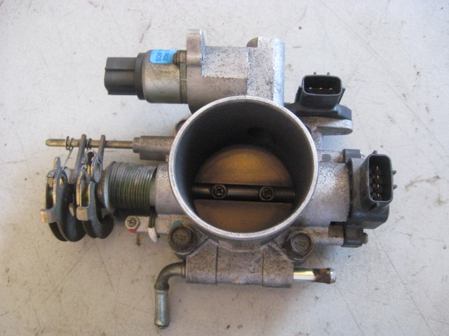 04 Subaru IMPREZA TS Throttle Body  R8810