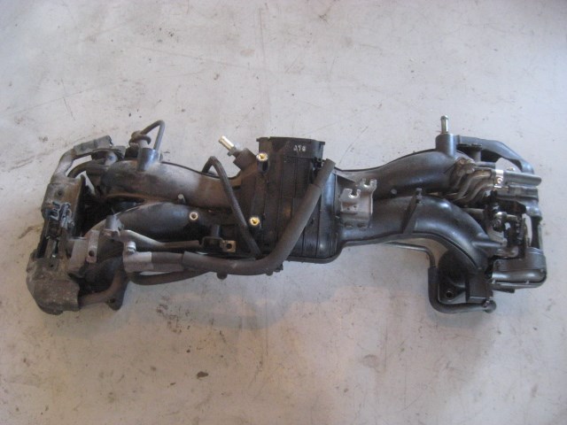 04 Subaru IMPREZA TS Intake Manifold Assembly  R8812