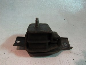 04 Subaru IMPREZA TS RH Engine Mount  R8814