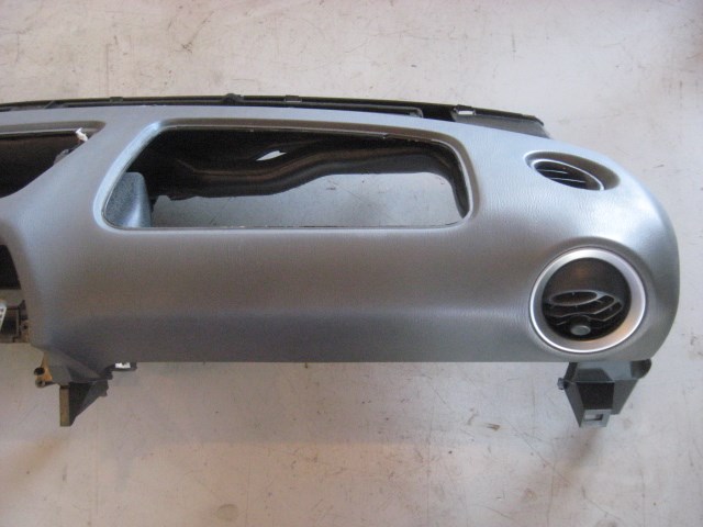 04 Subaru IMPREZA TS Dash Assembly  R8817