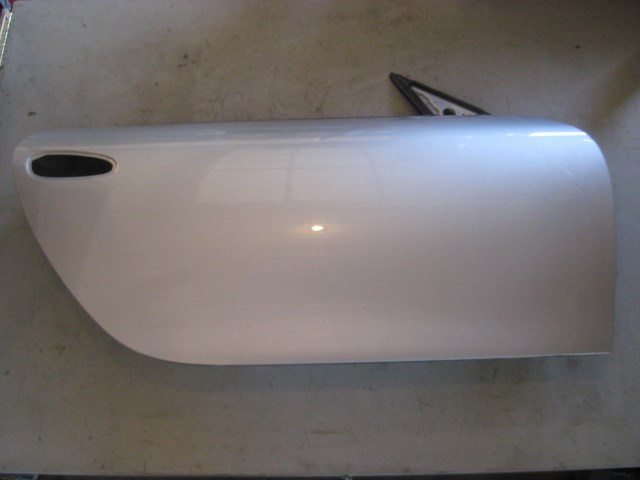 1998 Porsche BOXSTER Front RH Passenger Door Shell Silver OEM  R8839