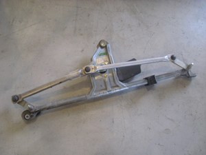 1998 Porsche BOXSTER Windshield Wiper Motor Linkage OEM R8888