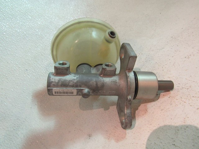 98 Porsche BOXSTER Brake Master Cylinder OEM R8904