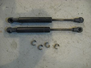 98 Porsche BOXSTER Trunk Lid Struts  R8964