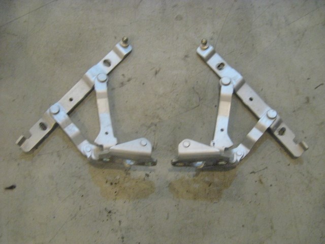 98 Porsche BOXSTER Trunk Lid Hinge Set  R8965