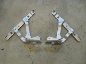 98 Porsche BOXSTER Trunk Lid Hinge Set  R8965