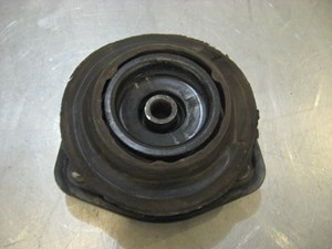 03 Nissan 350Z Front Strut Top Hat  R19569