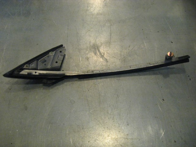 04 Infiniti G35 Steering Column Trim Cover 48470 AM601 R15119