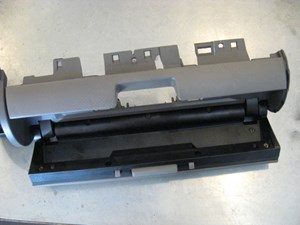 04 Infiniti G35 Tan Upper Glove Box 68560 AM601 R15159