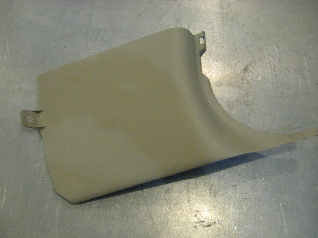 04 Infiniti G35 RH Passenger Kick Finish Panel 66900 AM600 R15180