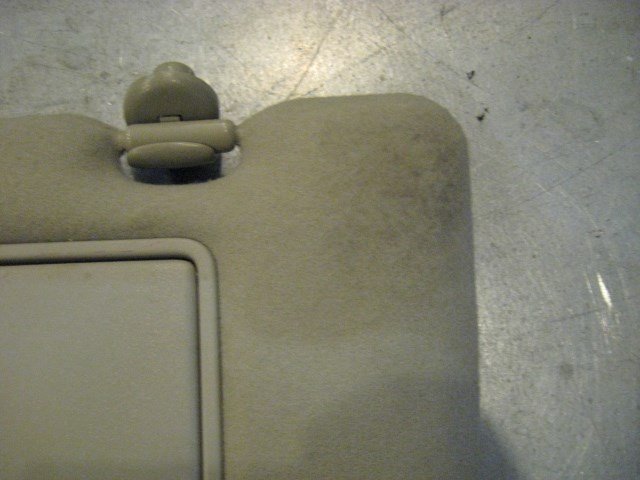 04 Infiniti G35 LH Driver Interior Sun Visor  R15203