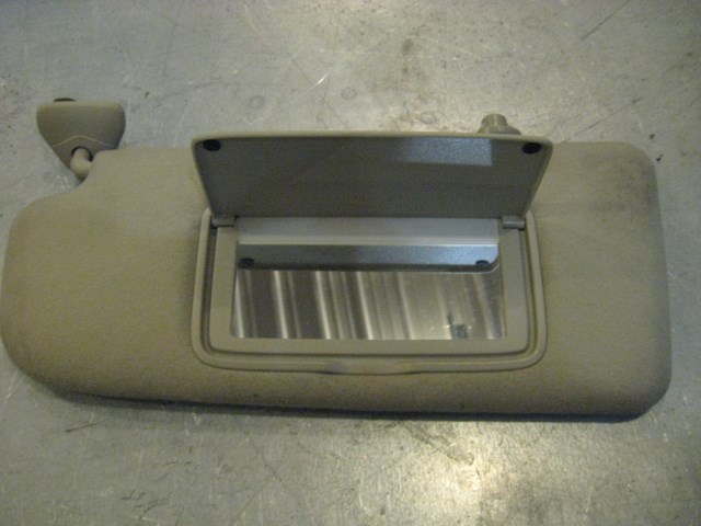 04 Infiniti G35 LH Driver Interior Sun Visor  R15203